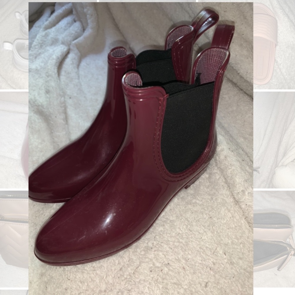 Cute Short Maroon Rain Boots
